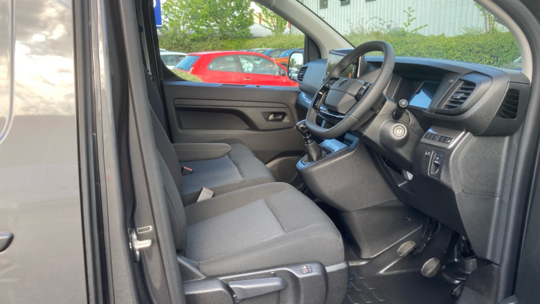 Peugeot Expert Xl Diesel 2.2 BlueHDi 150 Professional Van